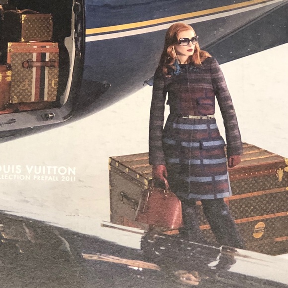 Louis Vuitton Pre-Fall 2011 Book - Picture 6 of 8